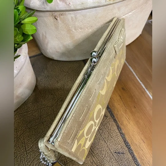 2004 Coach Limited Edition Vintage Kyoto Silk Framed Kisslock - Picture 9 of 11